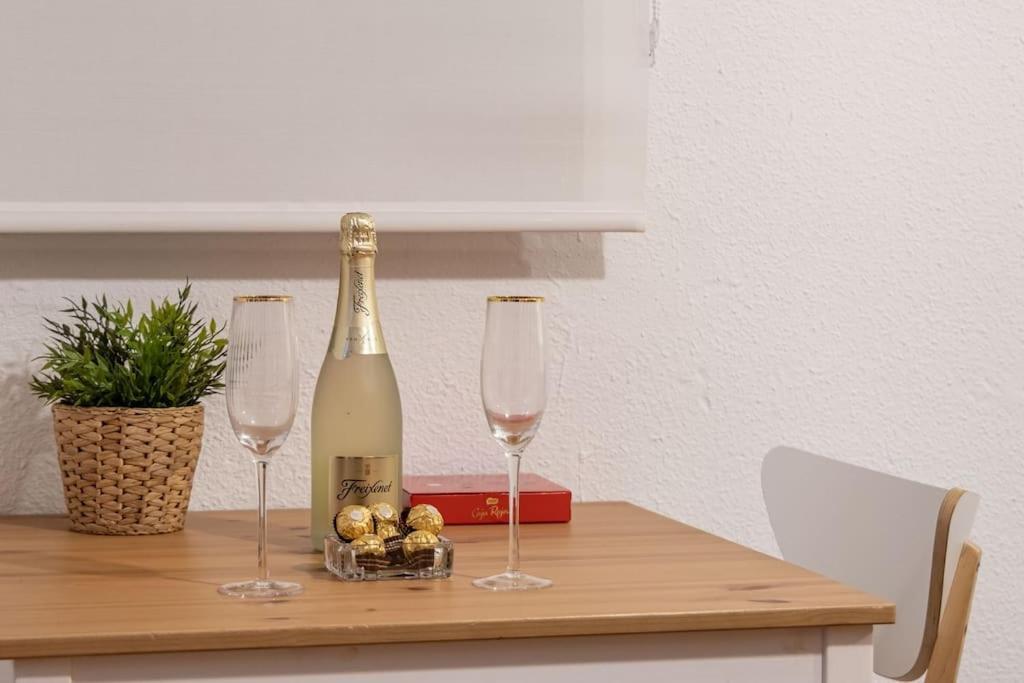 Apartamento Con Terraza A 4 Minutos De La Catedral Granada Eksteriør bilde