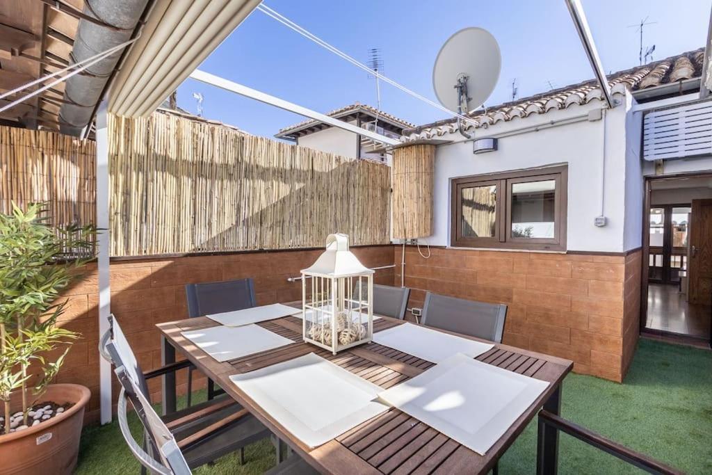 Apartamento Con Terraza A 4 Minutos De La Catedral Granada Eksteriør bilde
