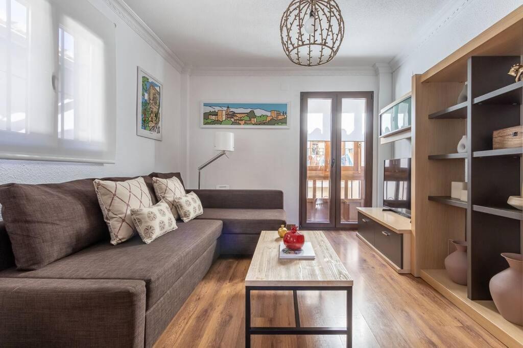 Apartamento Con Terraza A 4 Minutos De La Catedral Granada Eksteriør bilde
