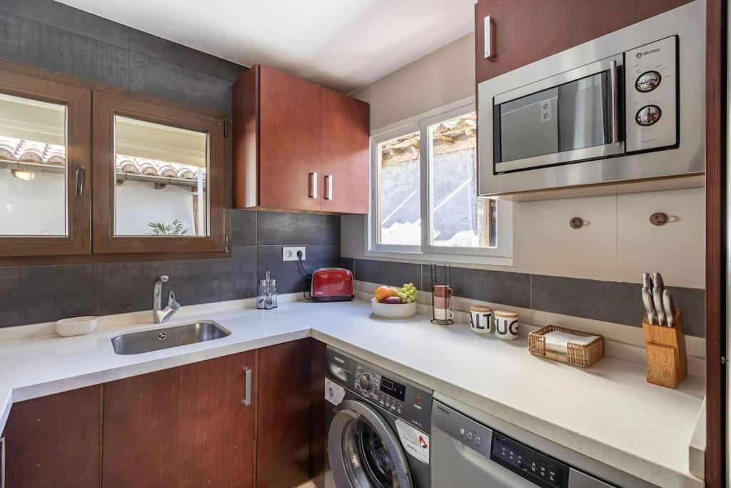 Apartamento Con Terraza A 4 Minutos De La Catedral Granada Eksteriør bilde
