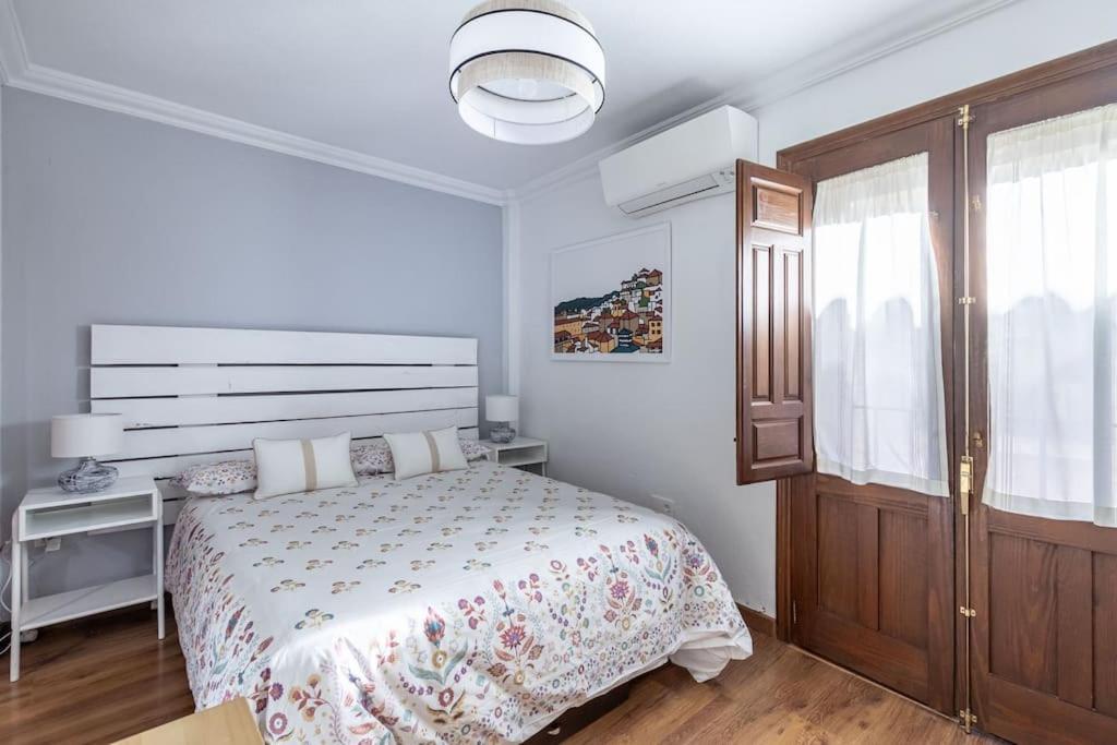 Apartamento Con Terraza A 4 Minutos De La Catedral Granada Eksteriør bilde